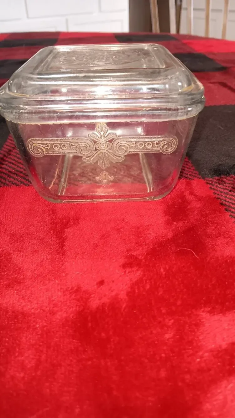 Vintage Fire King Clear Glass Refridgerator Dish w/ Lid